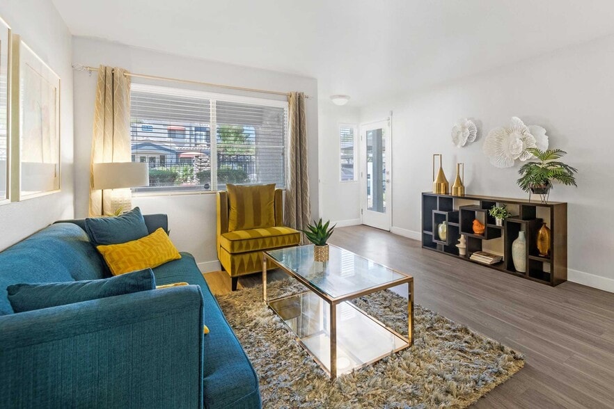 Building Photo - Edmond at Hacienda