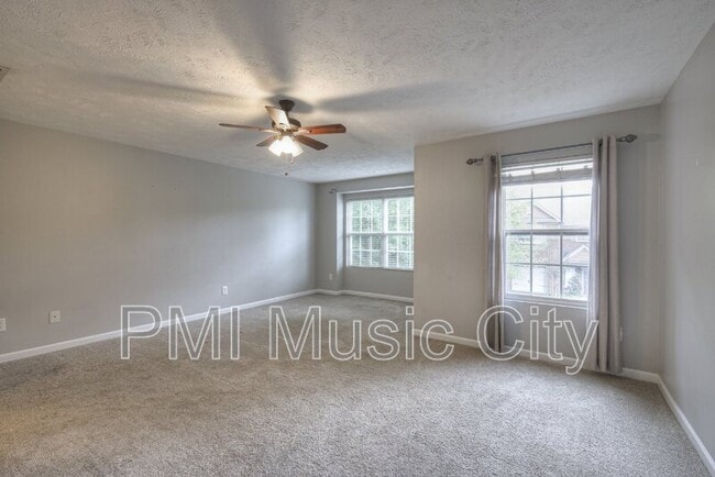 Building Photo - 1068 Ashmore Dr
