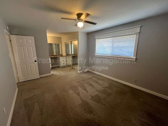 Building Photo - 1137 Milky Way