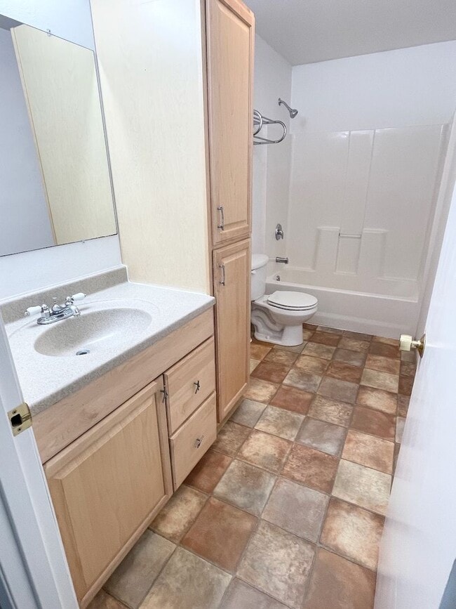 Building Photo - 2bd, 2 Bath Home for Rent in North Pole - FUEL INCLUDED!