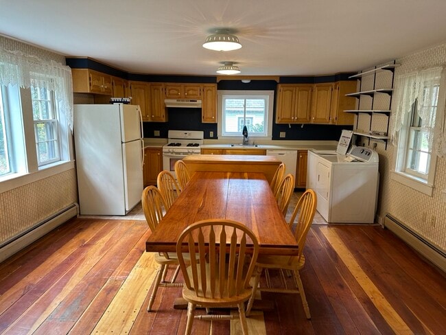 Building Photo - 618 Shearer Hill Rd