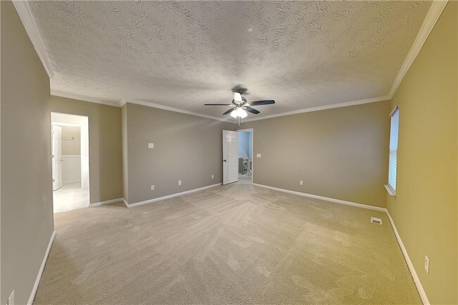 Building Photo - 2981 Sutton Glen