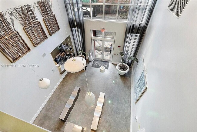 Building Photo - 133 NE 2nd Ave