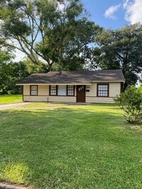 Building Photo - 3 Bedroom, 1 Bathroom Home for Rent