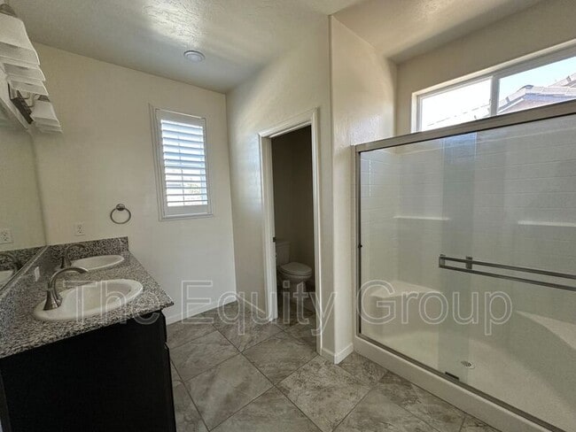 Building Photo - 3208 N Rova Ct
