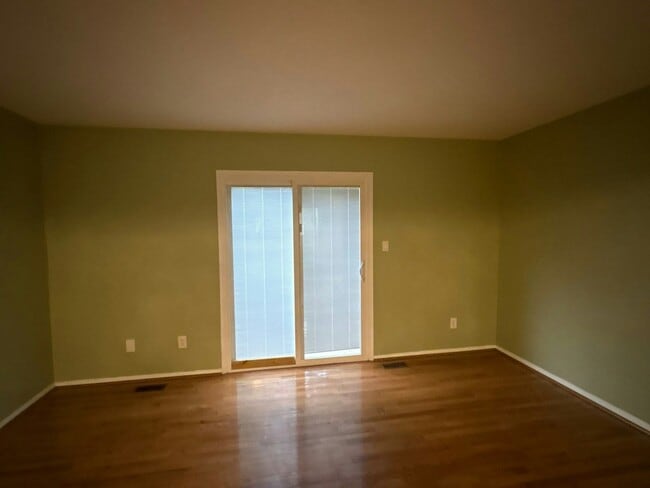 Building Photo - 69 Cobbler Ln