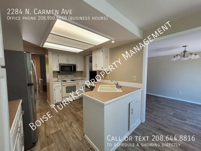 Building Photo - 2284 N Carmen Ave