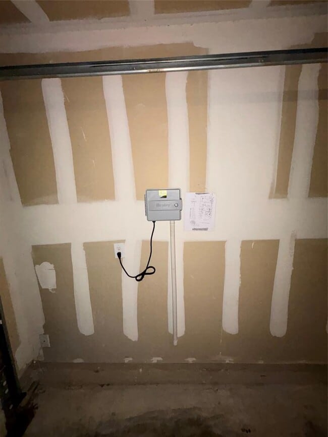 Building Photo - 634 River Bluff Cir