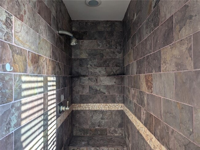 Building Photo - 1197 Monte Sereno Dr