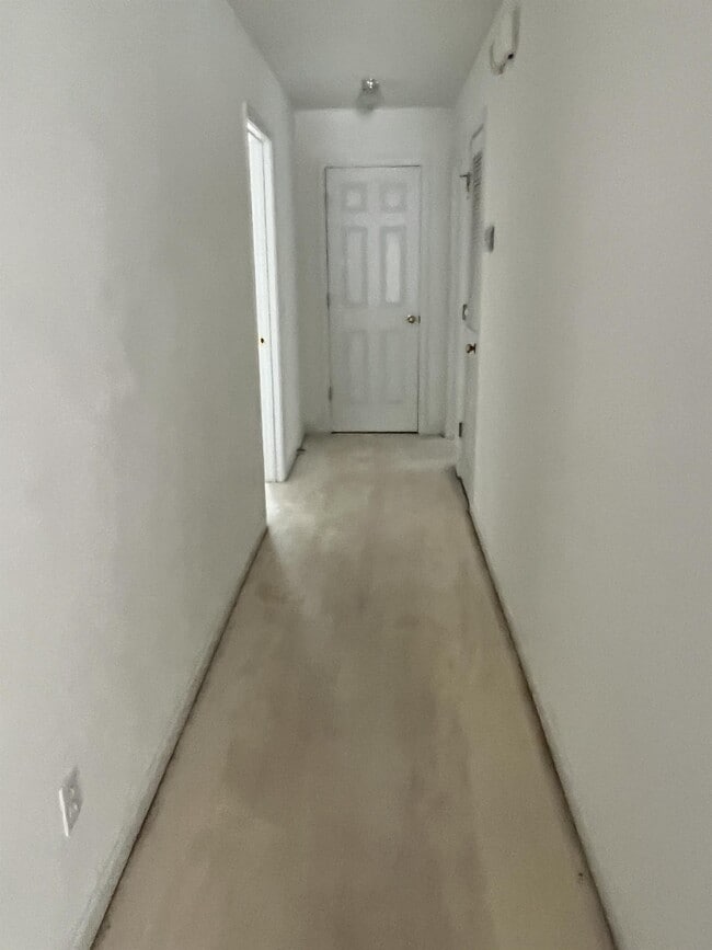 Building Photo - 2415 Stonewood Dr