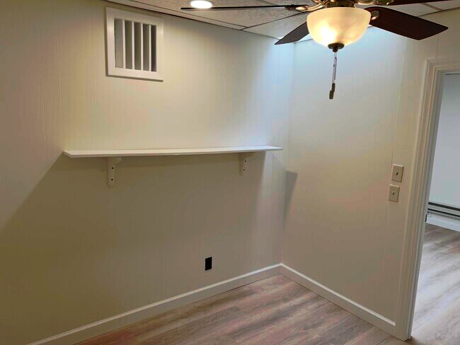 Building Photo - 113 Main St E