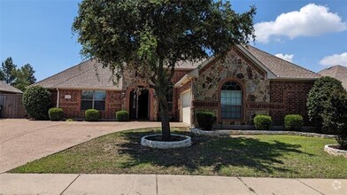 Building Photo - 4210 Bluffview Dr