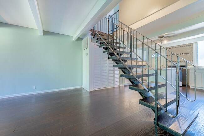 Building Photo - 4800 S Drexel Blvd