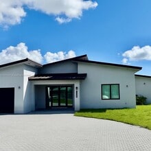 Building Photo - 22451 SW 118th Ave