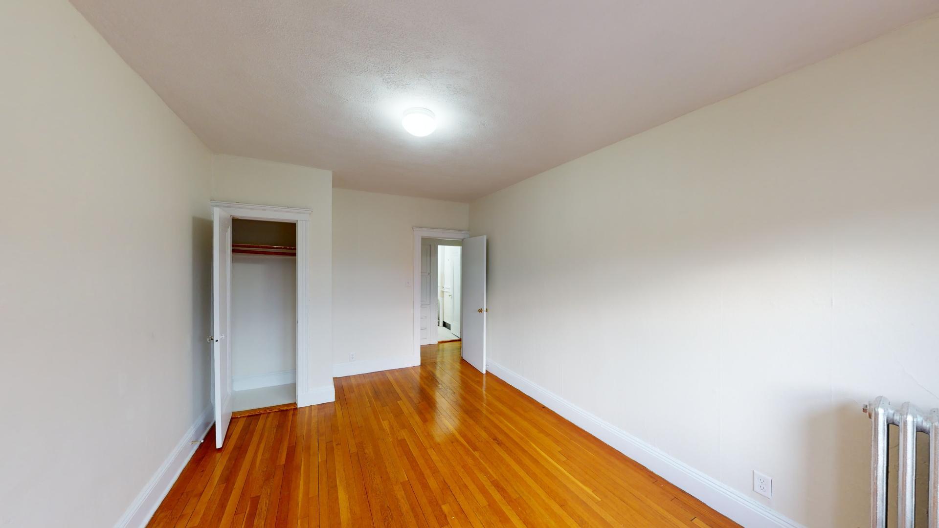 Building Photo - 116 Washington St