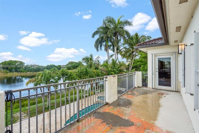 Building Photo - 3654 SW 150th Ct