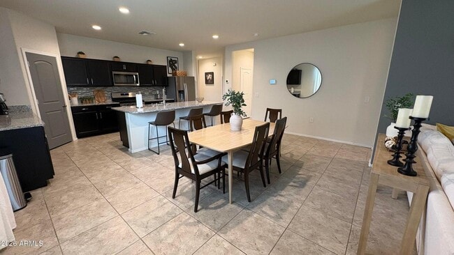 Building Photo - 30998 W Earll Dr