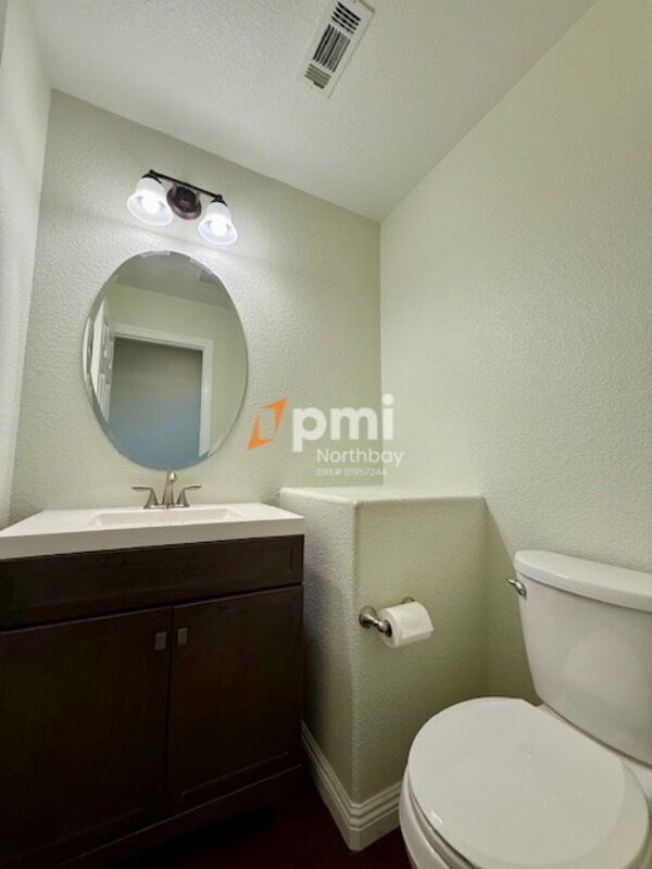 Building Photo - 732 Antiquity Dr
