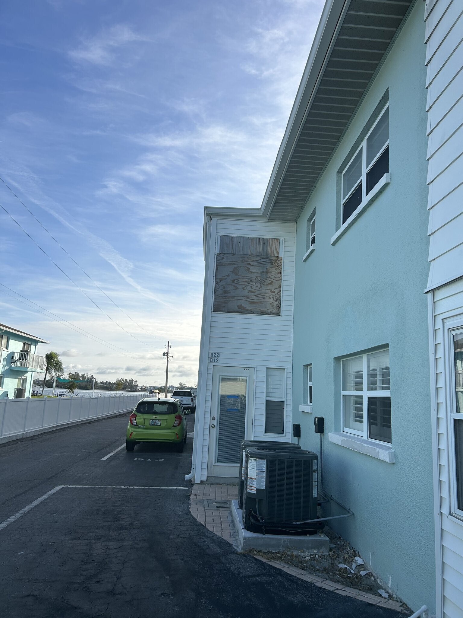 Building Photo - 611 Gulf Dr N