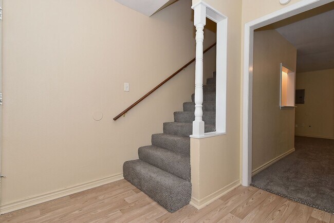 Building Photo - STANFORD.3406 A-B