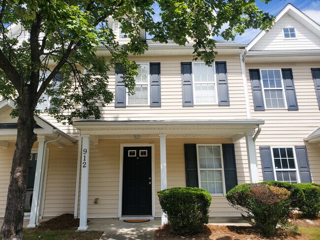 Building Photo - 912 Savin Landing