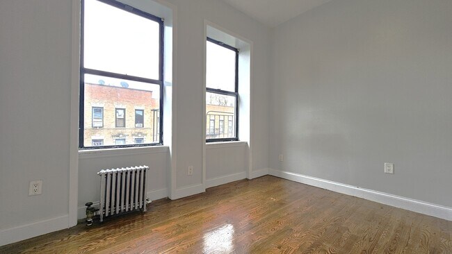 Building Photo - 523 W 156th St