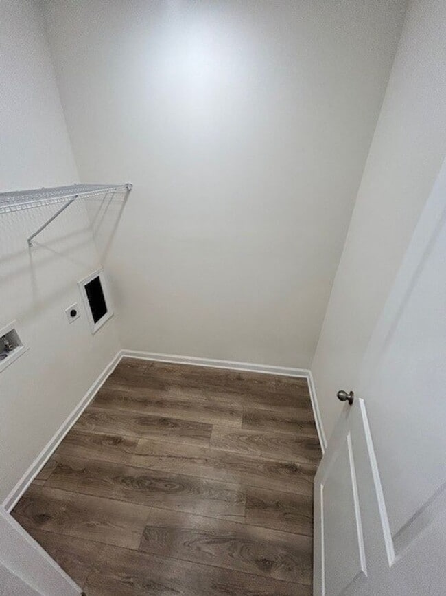 Building Photo - Your New Home Awaits — Enjoy 1 Month FREE at Arbor Mill