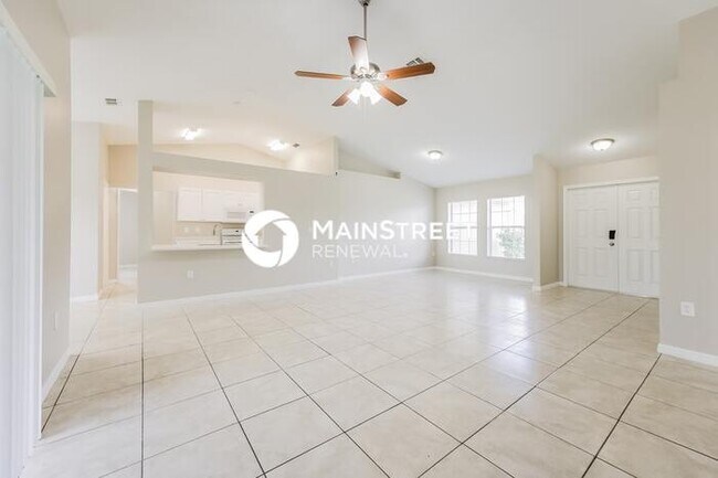 Building Photo - 3 Bedroom Pet-Friendly Home in Lehigh acres, FL with Main Street Renewal
