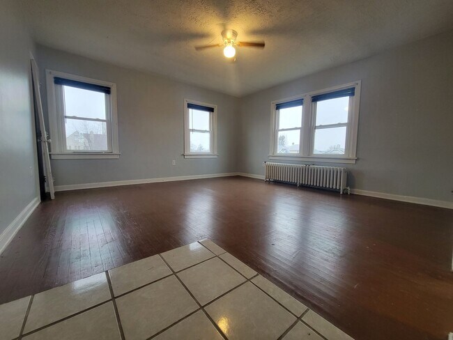 Building Photo - 2406 Jackson St