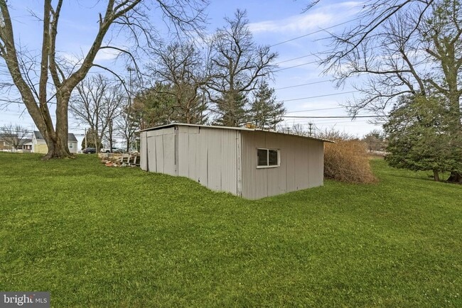 Building Photo - 10530 Scaggsville Rd