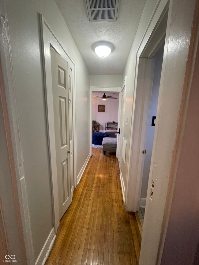 Building Photo - 115 E 36th St