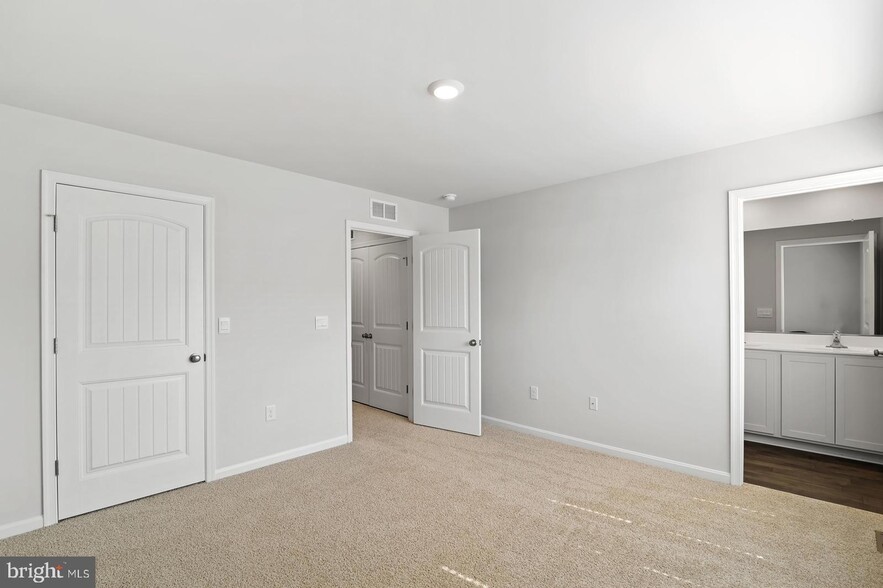 Building Photo - 23 Huckleberry Dr