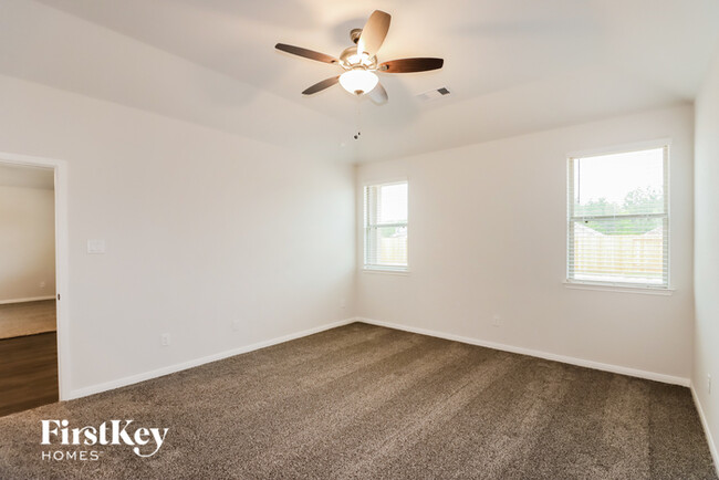 Building Photo - 26015 Babe Ruth Dr