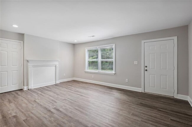 Building Photo - 1641 Sandtown Rd SW