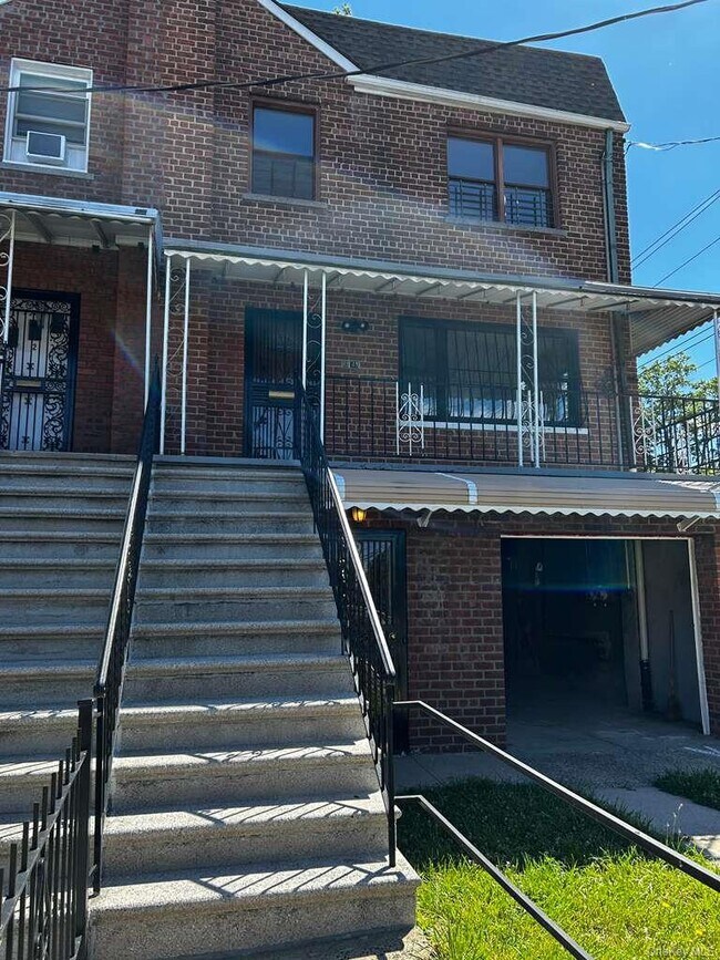 Building Photo - 1149 E 219th St