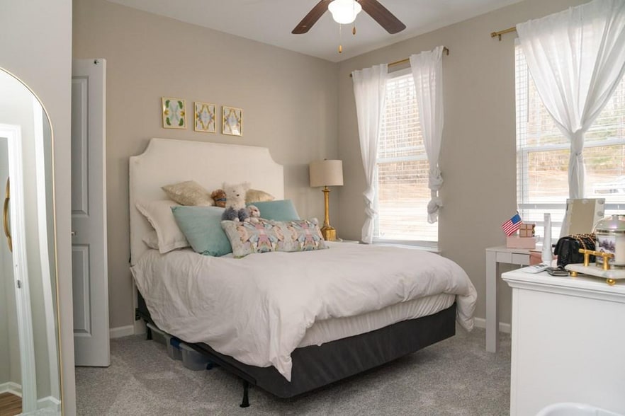 Building Photo - 716 Ironwood Ln