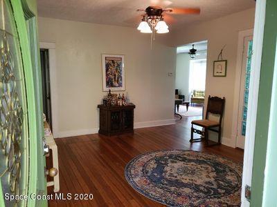 Building Photo - 880 Spiller St