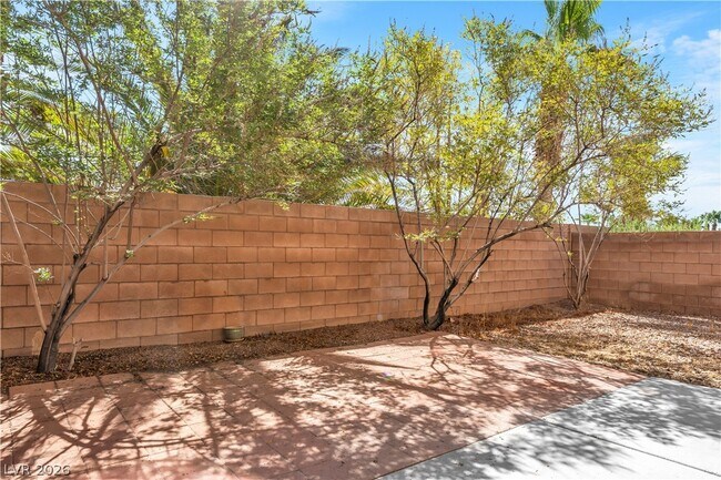 Building Photo - 8192 Blue Hope Diamond Ln