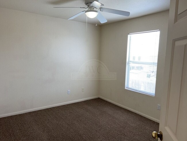 Building Photo - 5604 Bertha Dr
