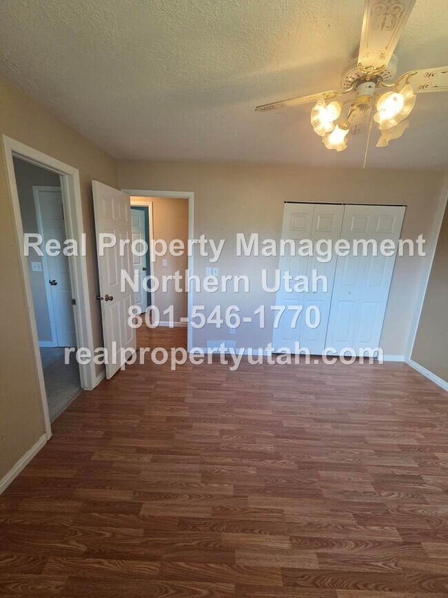 Building Photo - 651 W 1060 N
