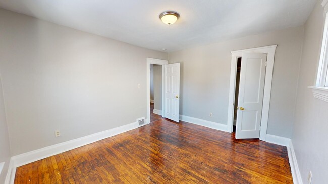 Building Photo - LEASE TO OWN your home! - 3 Bed / 1 Bath i...