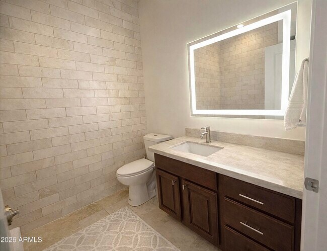 Building Photo - 10757 N 74th St