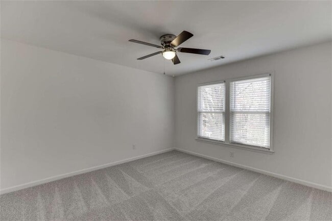 Building Photo - 1840 Oak Tree Hollow