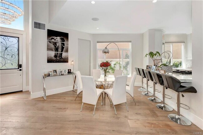 Building Photo - 23 Costa Del Sol