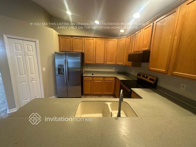 Building Photo - 2432 Cerberus Dr