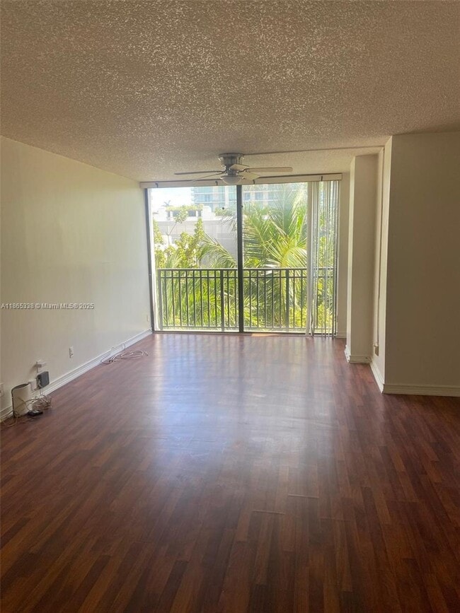 Building Photo - 1 bedroom in Sunny Isles Beach FL 33160