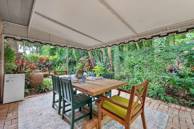 Building Photo - 226 Chilean Ave