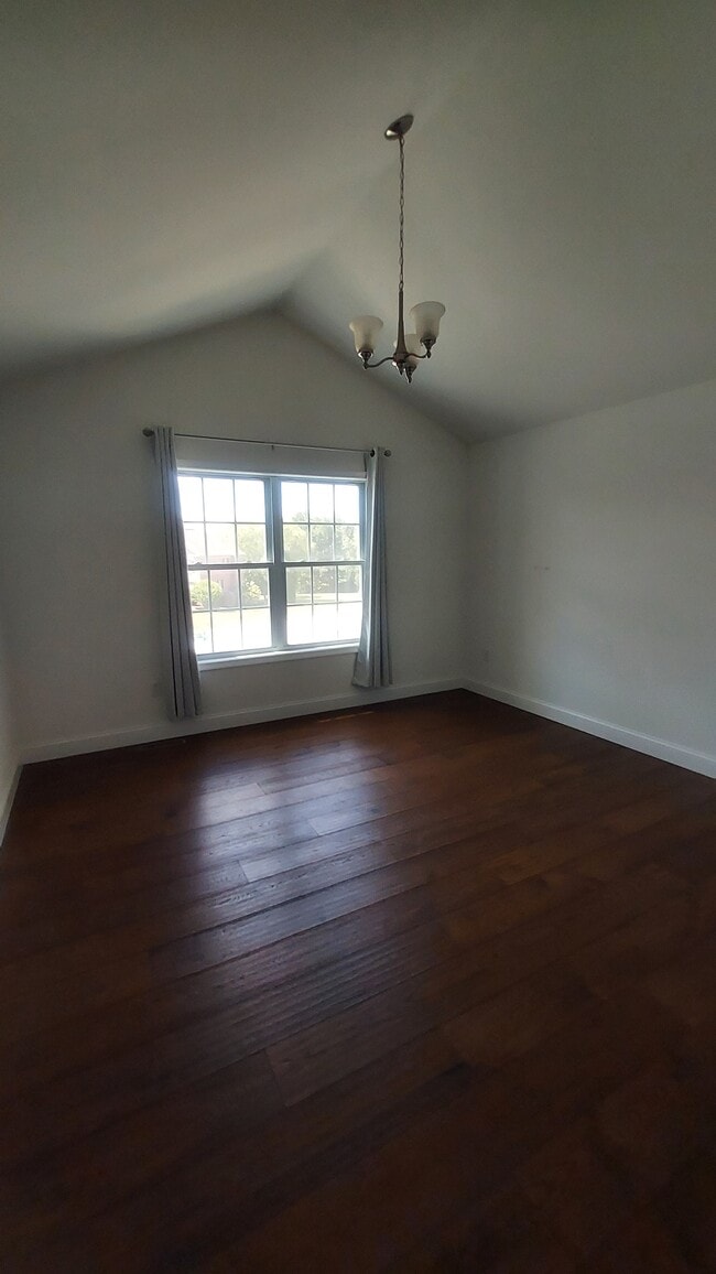 Building Photo - 1295 Needham Cir E