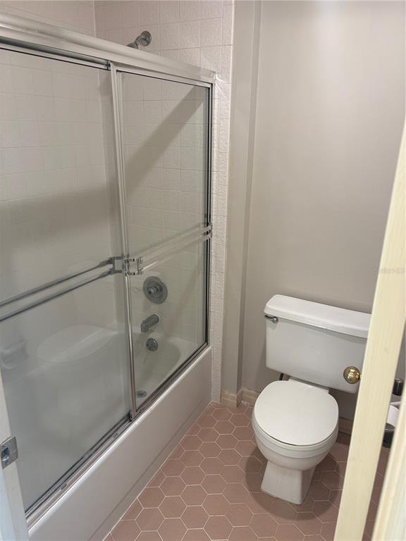 Building Photo - 501 Mansfield Dr