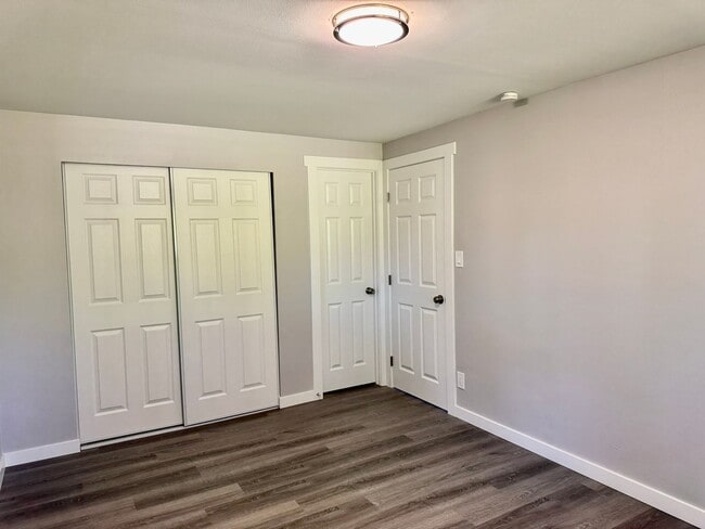 Building Photo - Beautifully Remodeled 4-Bedroom Home with Spacious Backyard in Mountlake Terrace